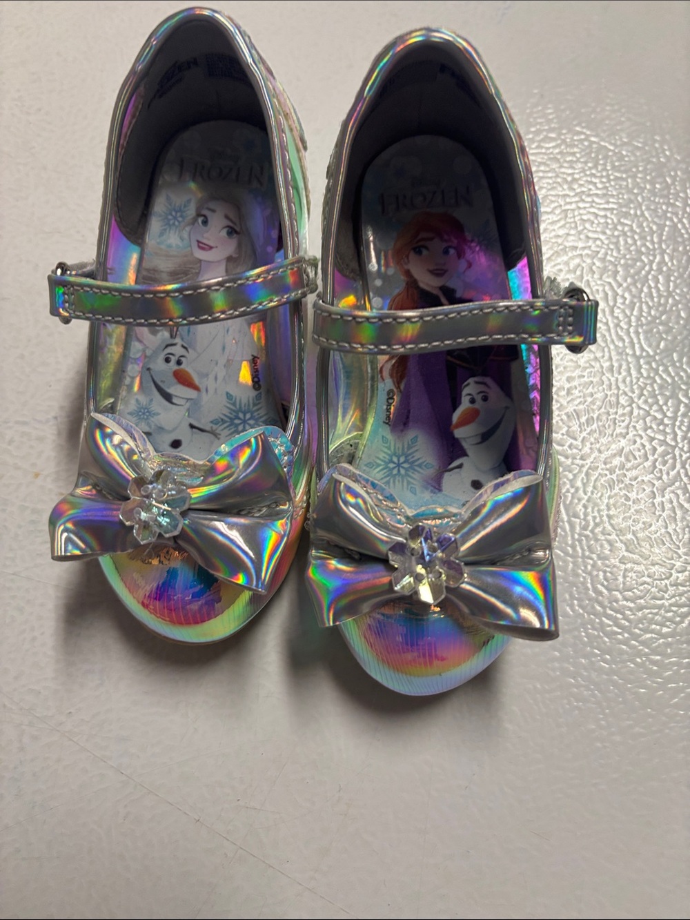 NWOT Disney Girls' Holographic Silver Frozen Costume Shoes